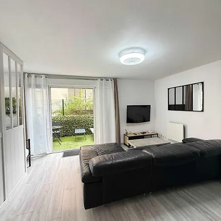 Apartment T2 Station - Gare A Proximite, Parking Gratuit Et Piscine *